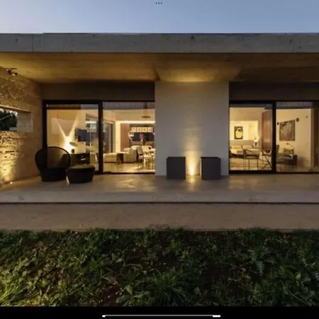Cultraros Acm Villa